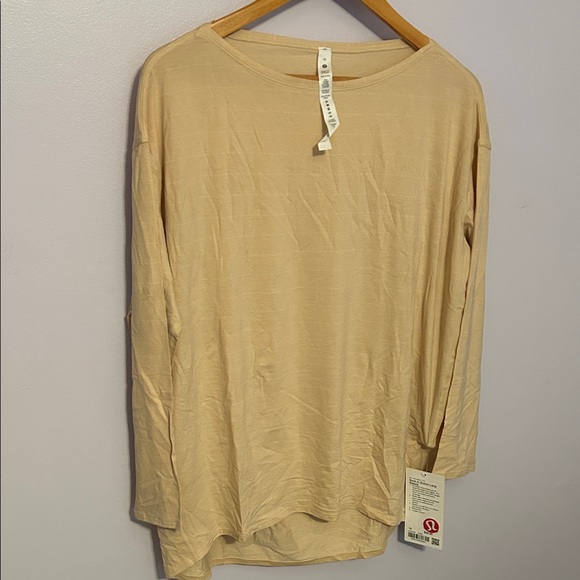 Lululemon Athletica Long Sleeve Tee - Light Cream/Yellow - Picture 3 of 4